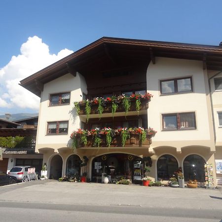 Ferienwohnung Blumen Penz Zell am Ziller Chambre photo